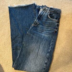 Zara Women's straight leg Blue Jeans